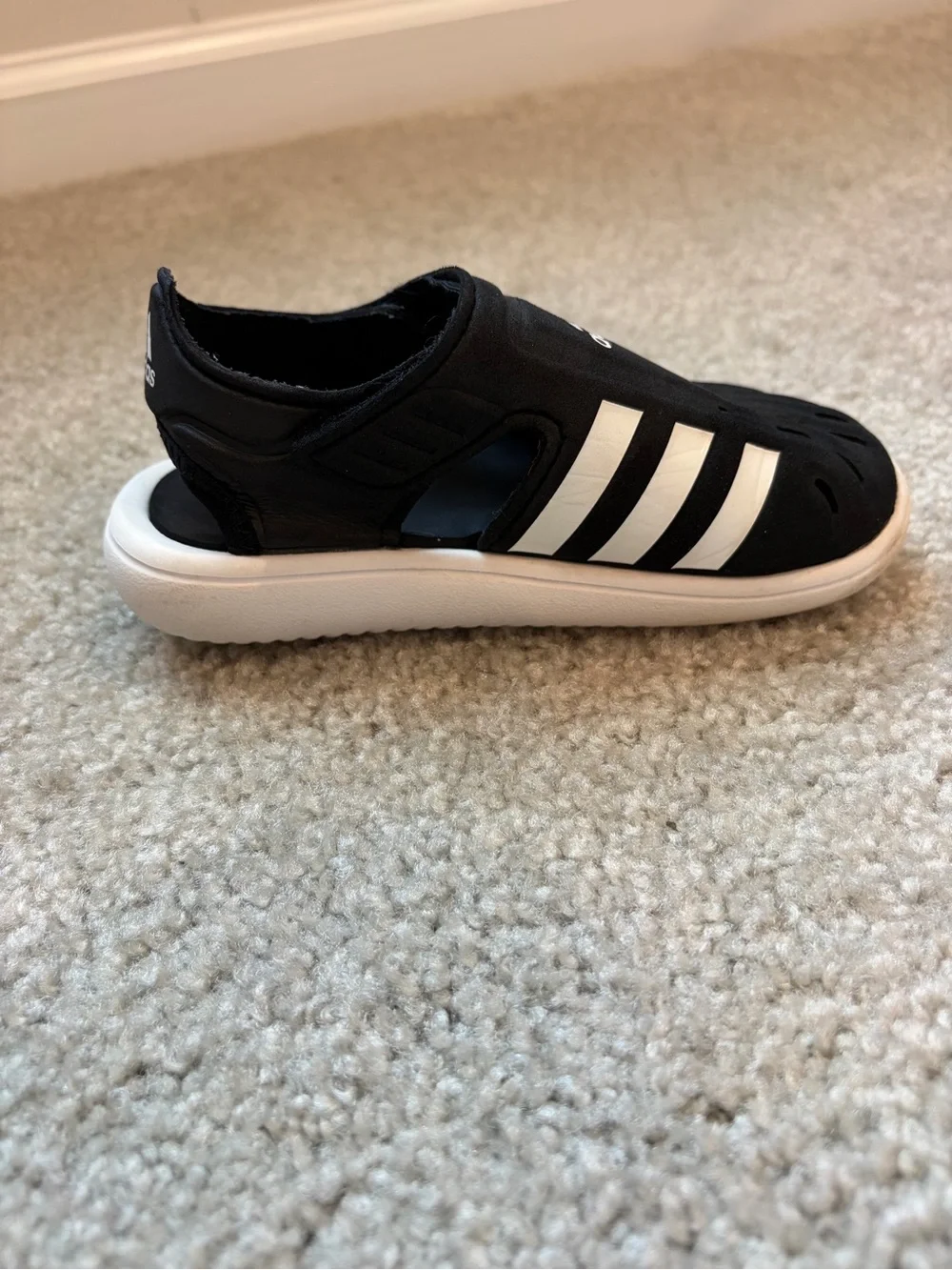 adidas Kids Black and White Sandals / Water Shoes